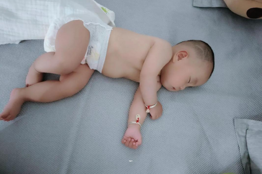 丽江宝宝奶量标准